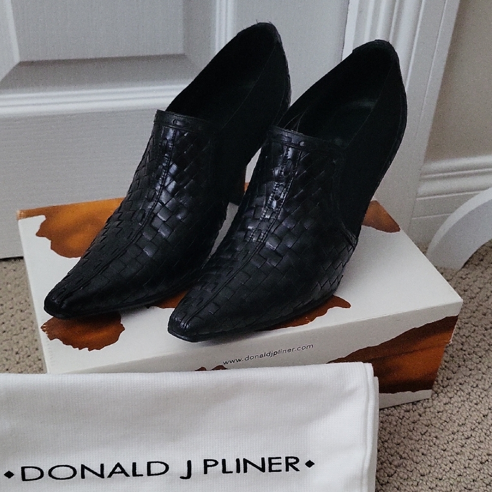 Donald J. Pliner Black Woven Calf Heels